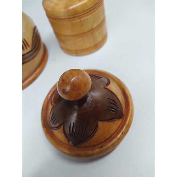 Vintage Wood Hand Turned & Carved Trinket Boxes Set of two - Picture 4 of 12